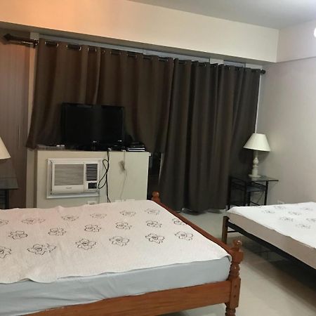 One Palm Tree Condo Manila Zewnętrze zdjęcie